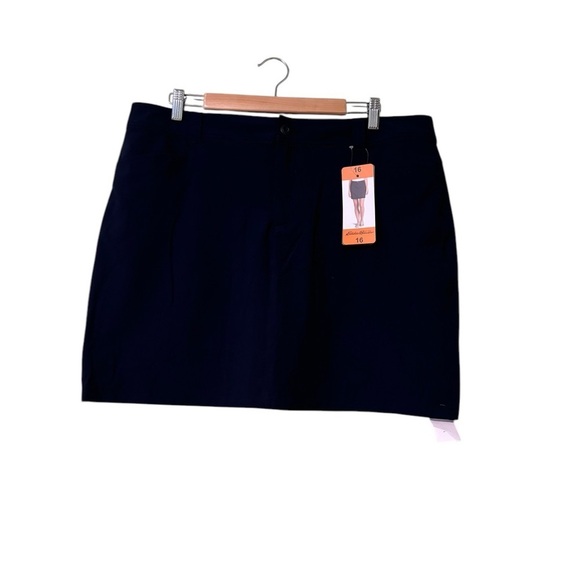 Eddie Bauer Pants - NWT Women’s Eddie Bauer "ADVENTURER 2.0" UPF 50 Navy Blue Skort Size 16
